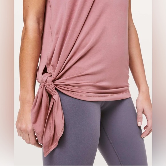 Lululemon‎ Tee Size Medium 8 To The Point Tee Quicksand Rose Pink Shirt - Picture 2 of 8